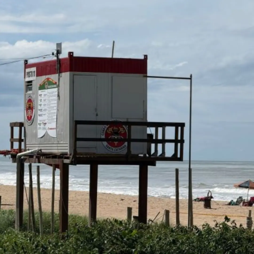 Posto de guarda-vidas na Praia Brava, em Itajaí